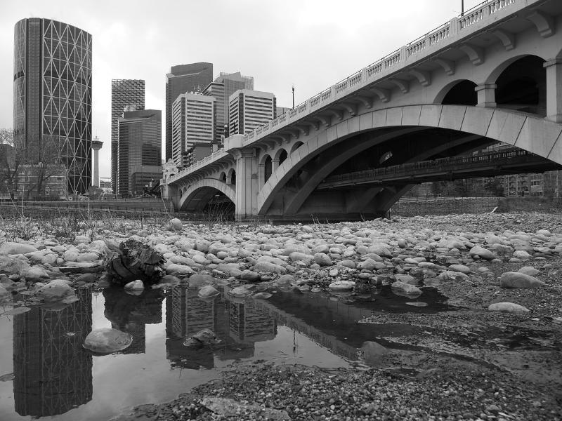 Máy ảnh OM-D E-M10 Mark IV 14-42mm EZ Kit Black