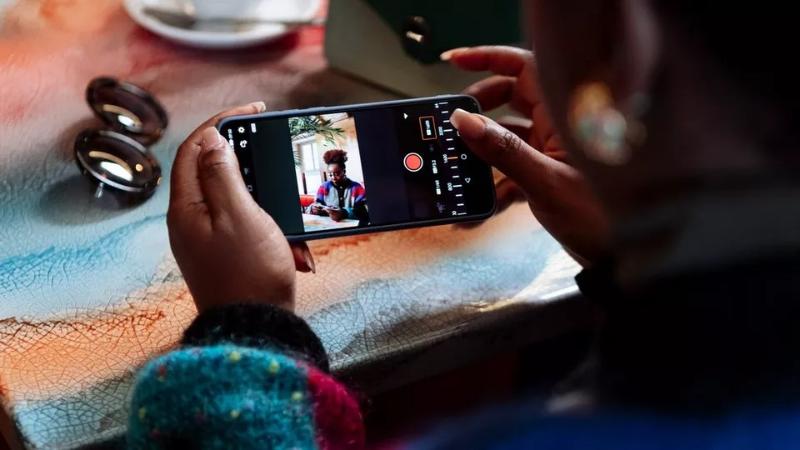 Máy ảnh Canon EOS R50 (Body) | Chính Hãng